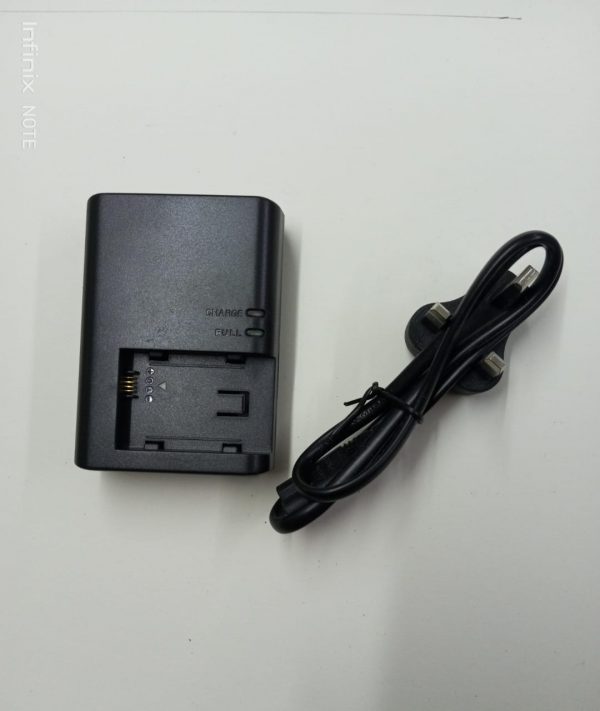 Canon Battery Charger CG-800E